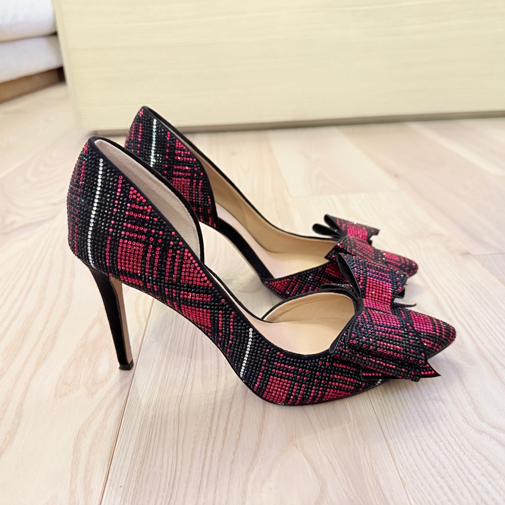 INC RED BEDAZLLED PLAID BOW PUMP SIZE 8